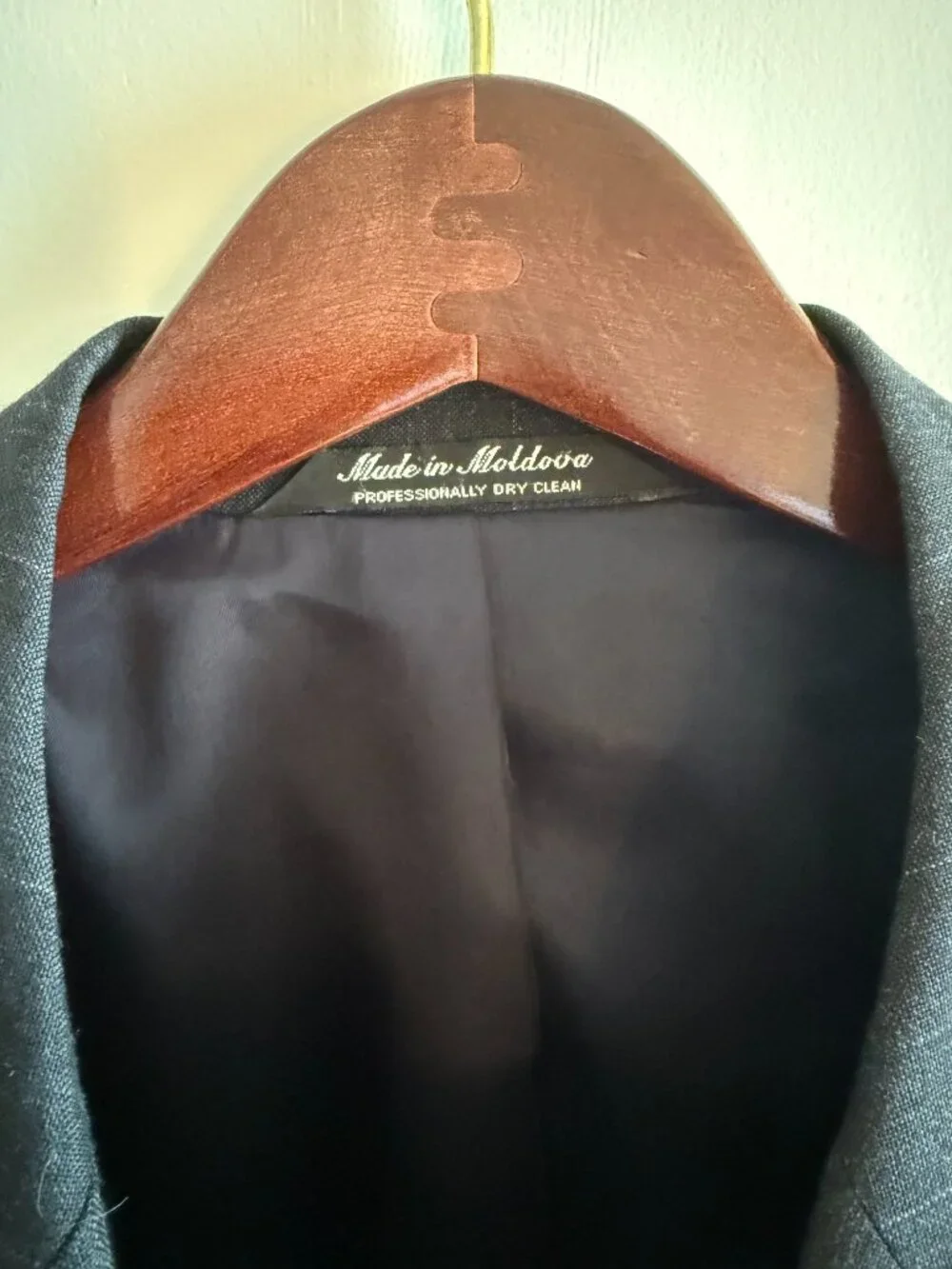Kilburne & Finch Charcoal Pinstripe 2 Piece Suit 44L Jacket 38W Pants
